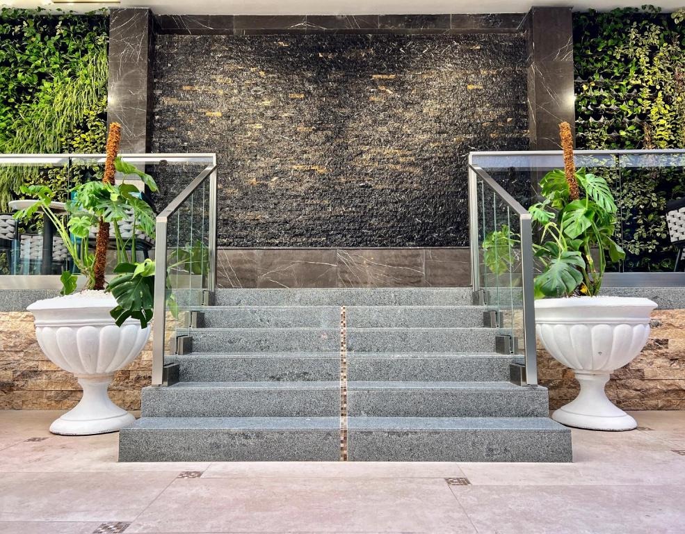 هتل مرجان پلازا تفلیس